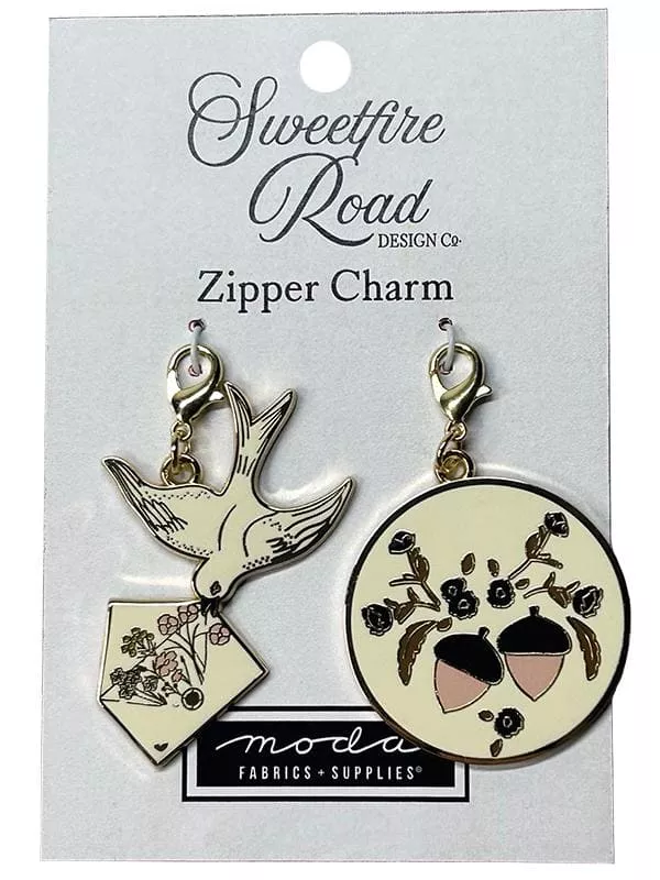 Dove & Acorn Enamel Zipper Pull 2ct - Moda - SFR157