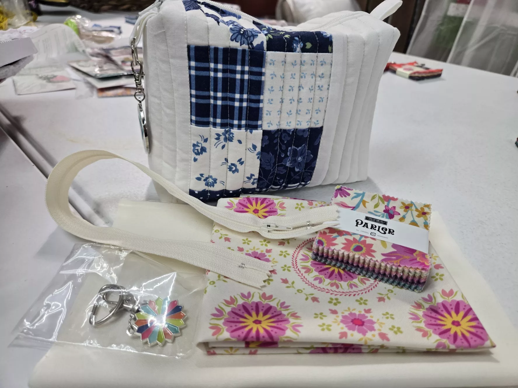 Zipper Bag with Charm Kit Parlor